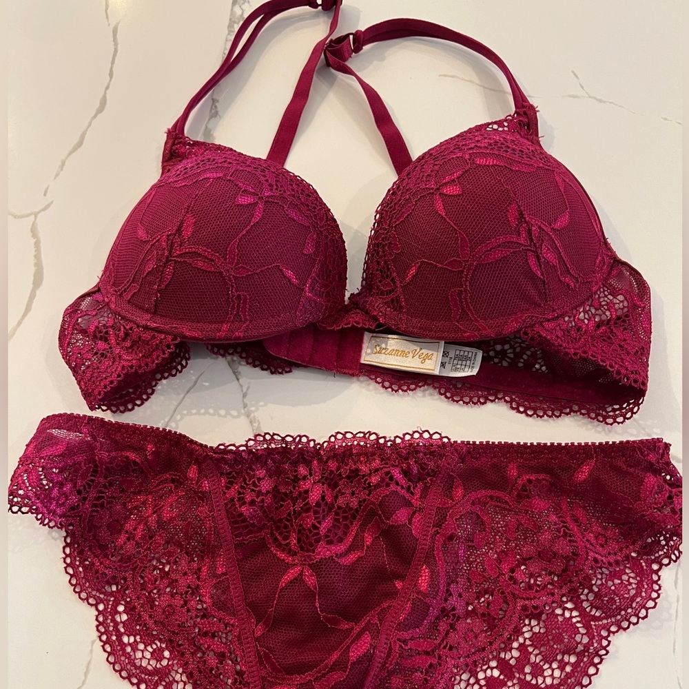 Women's Burgundy Lace Lingerie Set